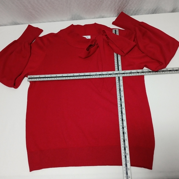 Liz Claiborne Festive Red Tie Neck Wide Cuff Knit Sweater. Size L - Picture 4 of 7